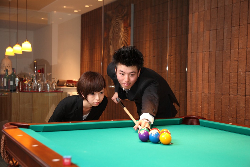 couple_billiards